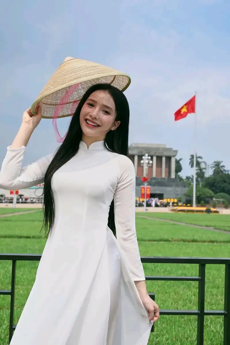 gái xinh mặc áo dài 23