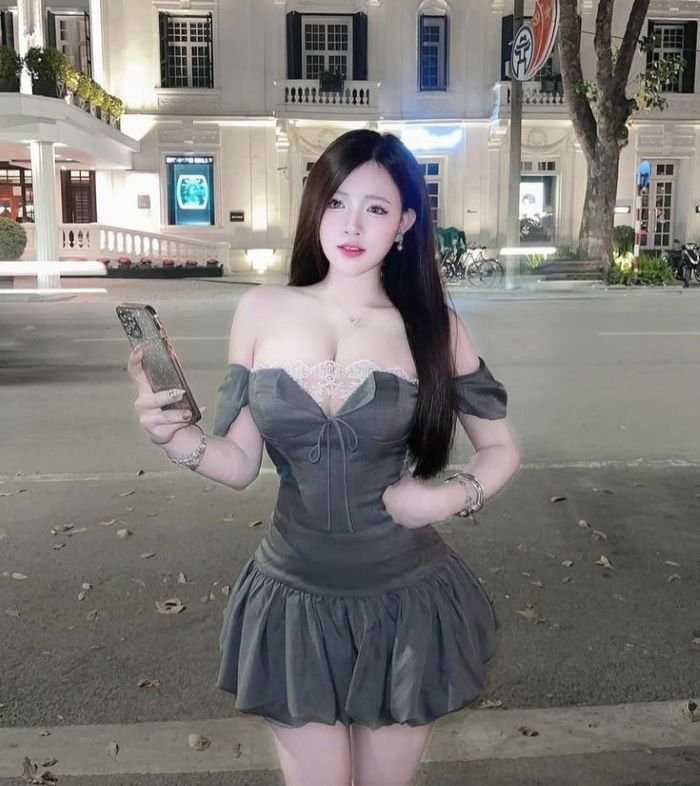 gái xinh mặc váy ngắn 2