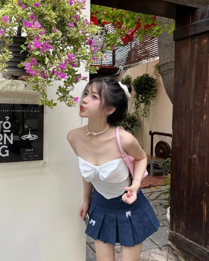 gái xinh mặc váy ngắn 21