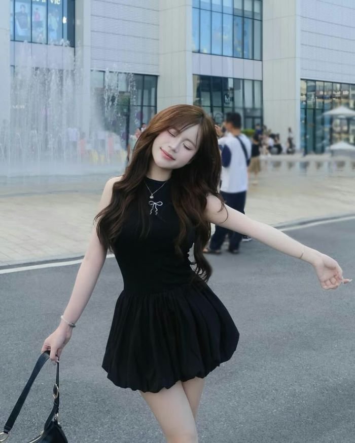 gái xinh mặc váy ngắn 23