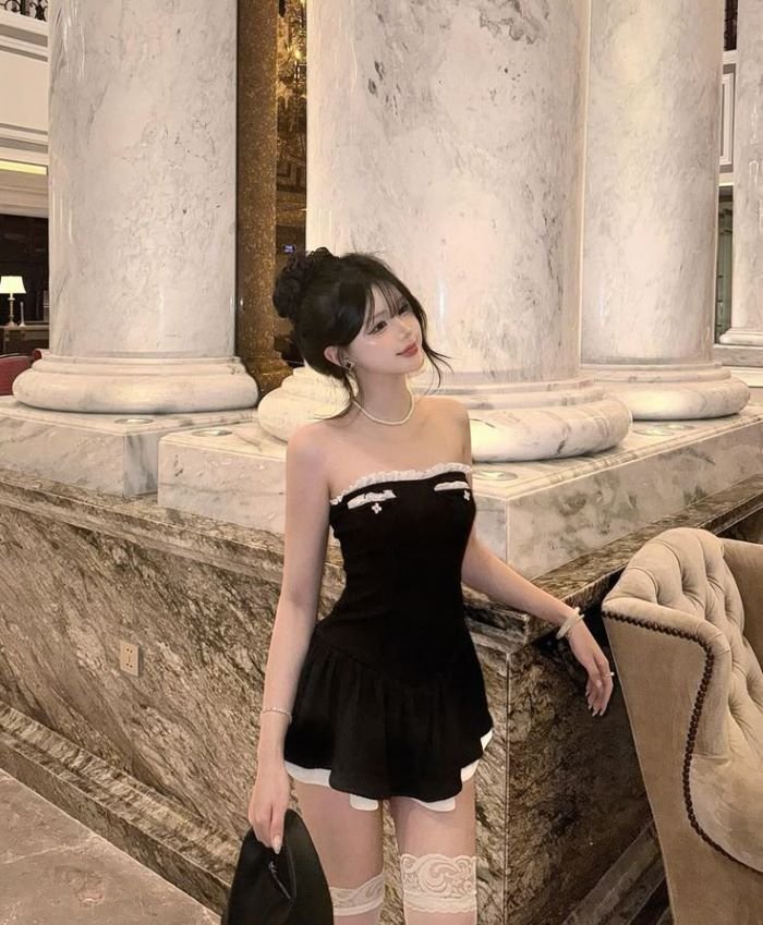 gái xinh mặc váy ngắn 
