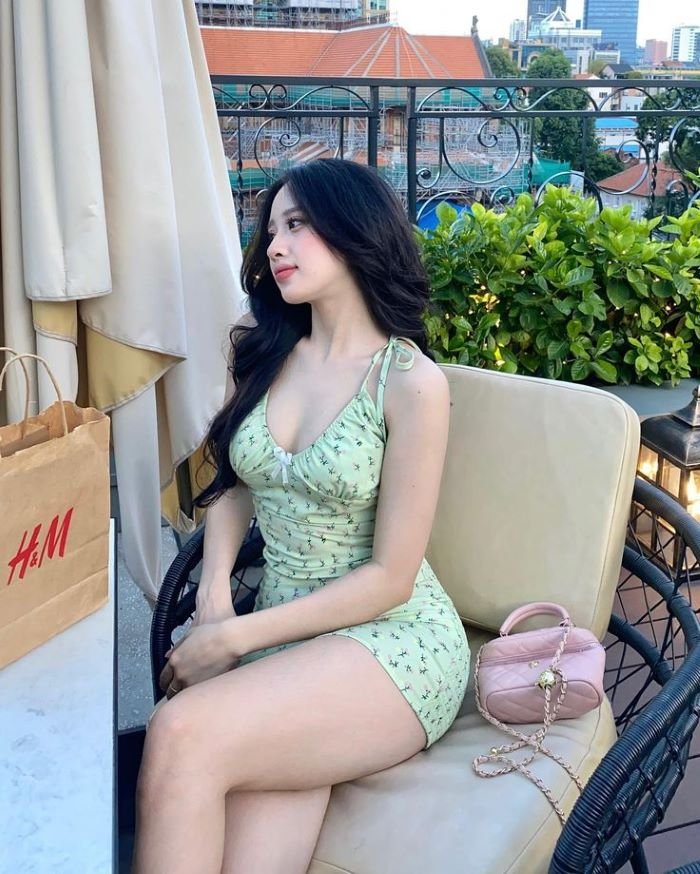 gái xinh trung quốc mặc váy ngắn 29